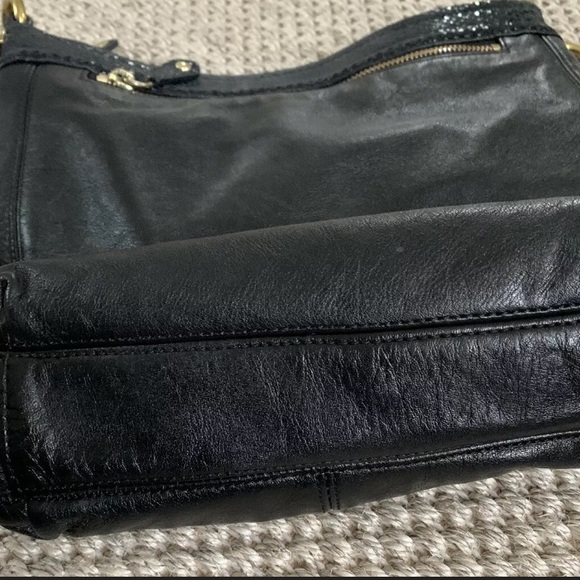 EUC Women’s Black Leather Coach Handbag - Picture 5 of 5